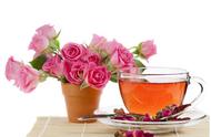 玫瑰花茶的颜色是什么？