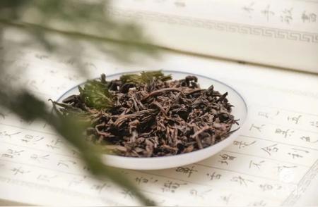 乌龙茶的香气之谜：科学解析
